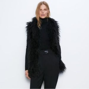 Zara Faux Fur Gilet Vest, Size Large